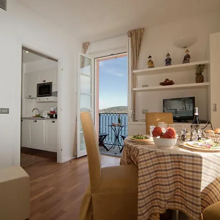 Sleeps 3 Pool Apartment Meina