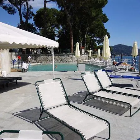 Apartment Sleeps 3 Pool *
