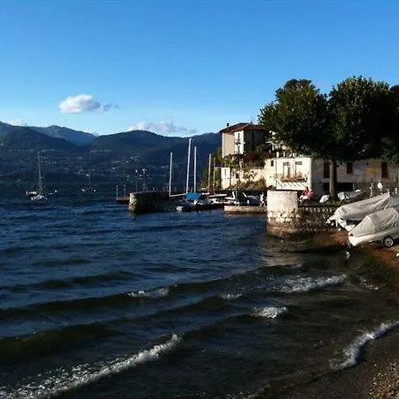 Sleeps 3 Pool Meina