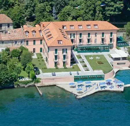 Sleeps 3 Pool Apartment Meina